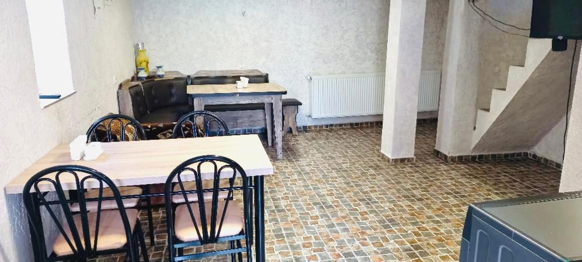 Arsenas Guest House Kazbegi Exterior foto